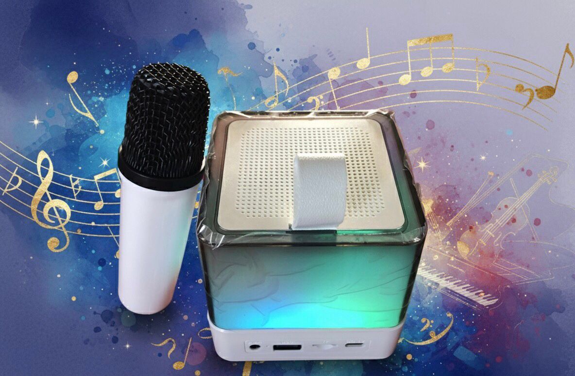 🎉 ¡Lleva la fiesta contigo a donde vayas! Mini Parlante + Micrófono Inalámbrico RGB.