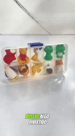 ¡Adiós a los errores aburridos! Dale un toque de magia y color a cada borrón con esta caja x10 de borradores con diseños exclusivos. ✨